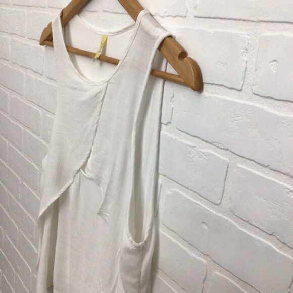 2/40$ FREE people white camisole top small camisole asymmetrical open - Picture 8 of 13